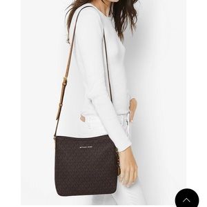 Michael Kors Jet Set Signature Large Crossbody Bag